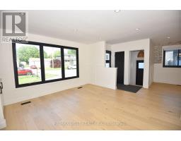 922 Centre Street N, Whitby, ON L1N4V1 Photo 9