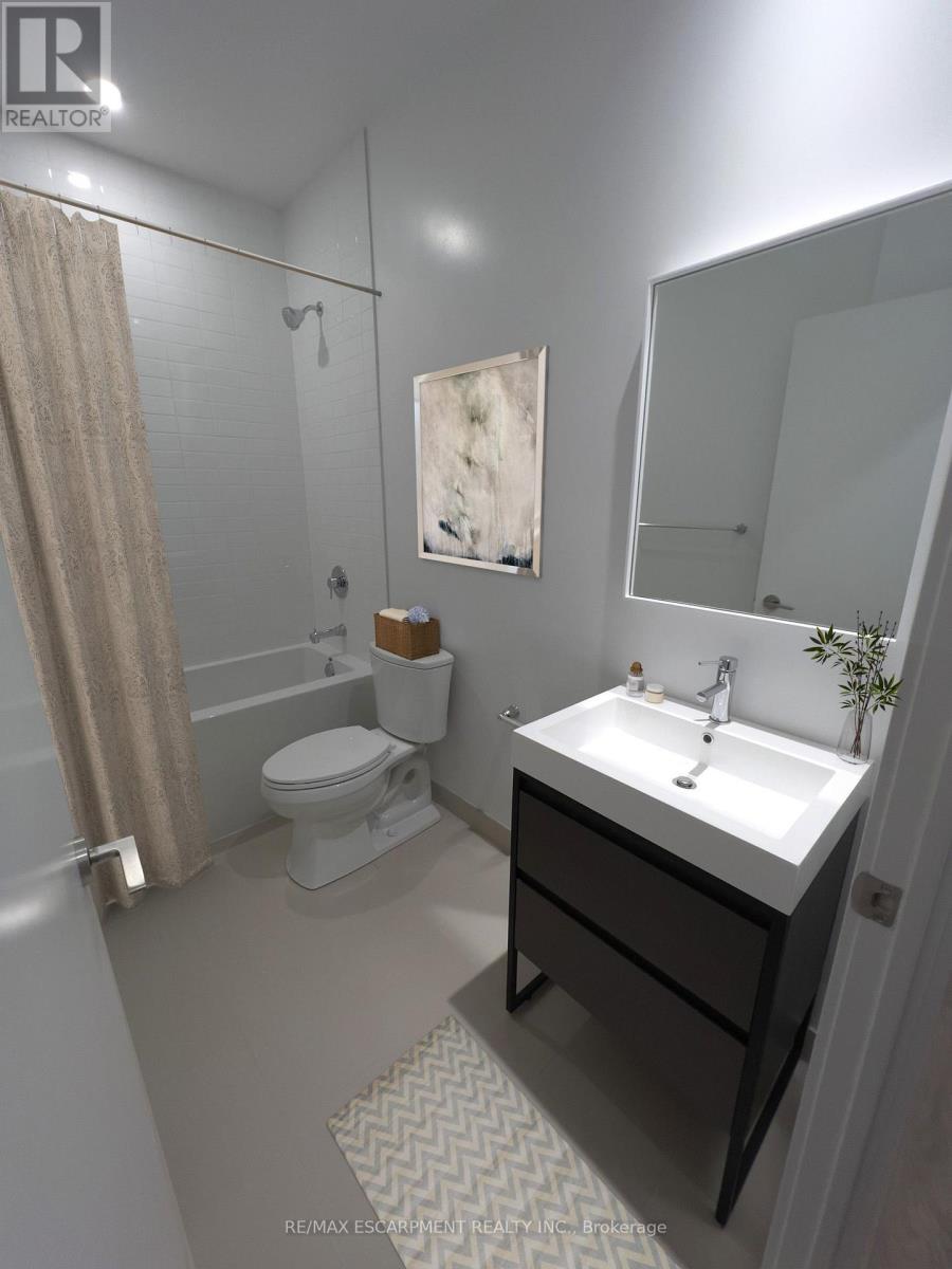 Photo of 115 - 150 LOGAN AVENUE