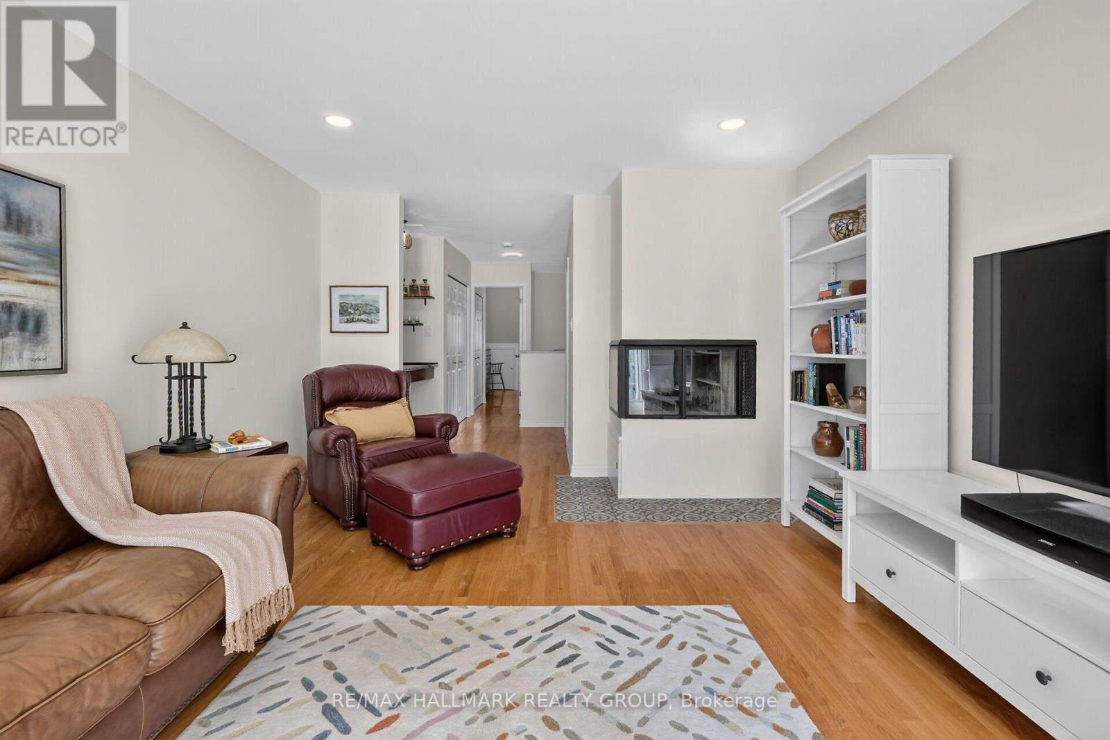 151 CRICHTON STREET - 25