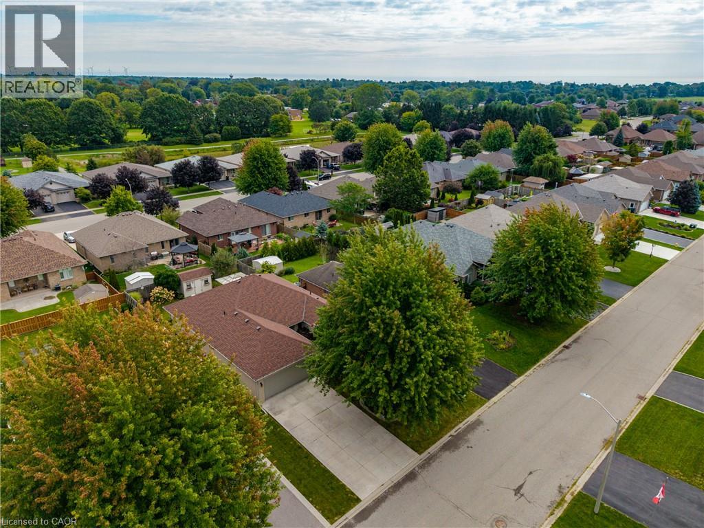 70 SPARROW Way, Port Dover, Ontario, N0A1N5, Port Dover, Ontario — photo 4 of 5