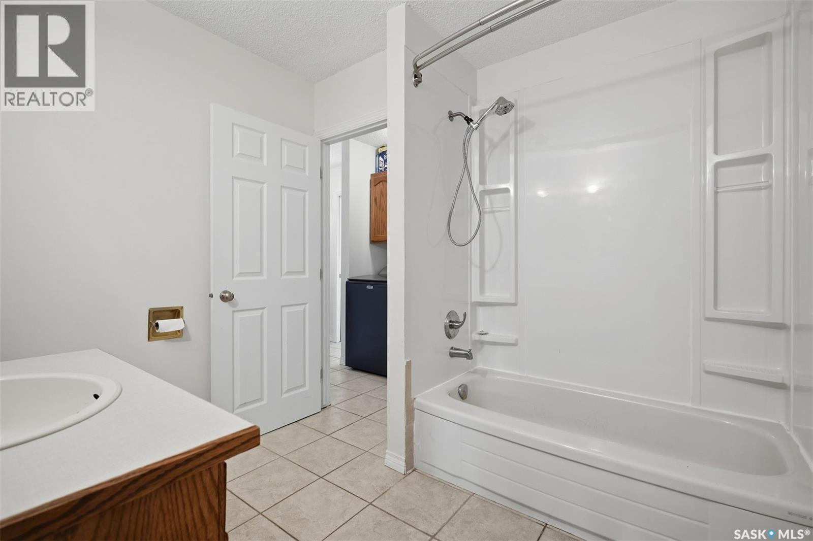 215 CALDWELL COURT, Saskatoon — photo 18