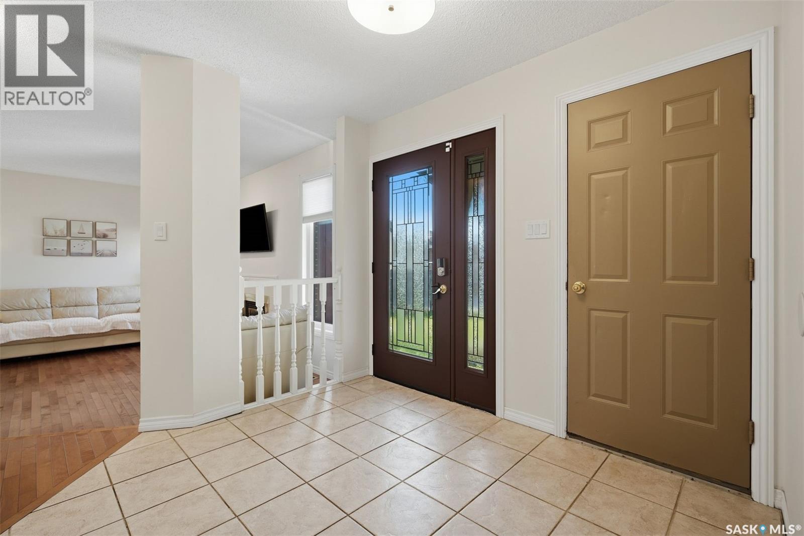215 CALDWELL COURT, Saskatoon — photo 4