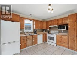 3pc Ensuite bath - 215 Caldwell Court, Saskatoon, SK S7M5S7 Photo 10