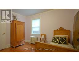 Main - 2 Larkin Avenue, Toronto, ON M6S1L8 Photo 14