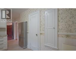 Main - 2 Larkin Avenue, Toronto, ON M6S1L8 Photo 9