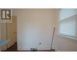 Upper - 2 Larkin Avenue, Toronto, ON M6S1L8 Photo 14