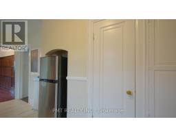 Upper - 2 Larkin Avenue, Toronto, ON M6S1L8 Photo 7