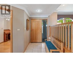 725 Thulin St, Campbell River, BC V9W2L4 Photo 32