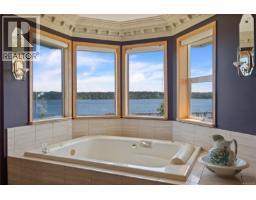725 Thulin St, Campbell River, BC V9W2L4 Photo 40