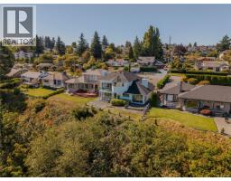 725 Thulin St, Campbell River, BC V9W2L4 Photo 66