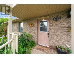 3a - 37 Lakebreeze Court, Prince Edward County, ON K0K3L0 Photo 17