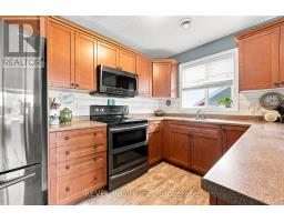 Laundry room - 3a - 37 Lakebreeze Court, Prince Edward County, ON K0K3L0 Photo 6