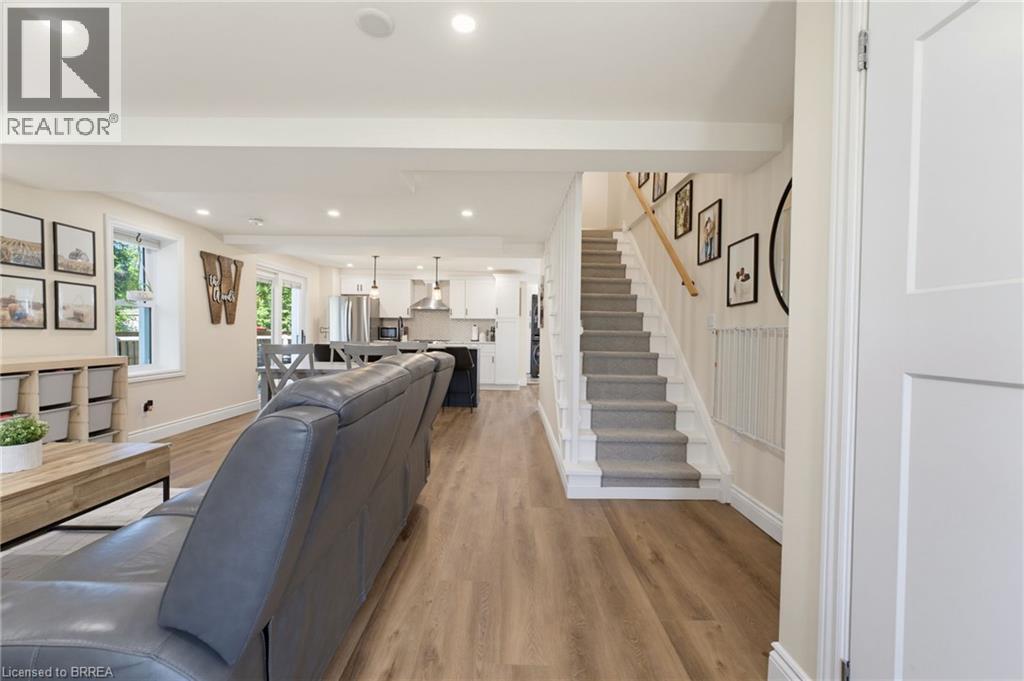56 ALEXANDER Street - Image 4