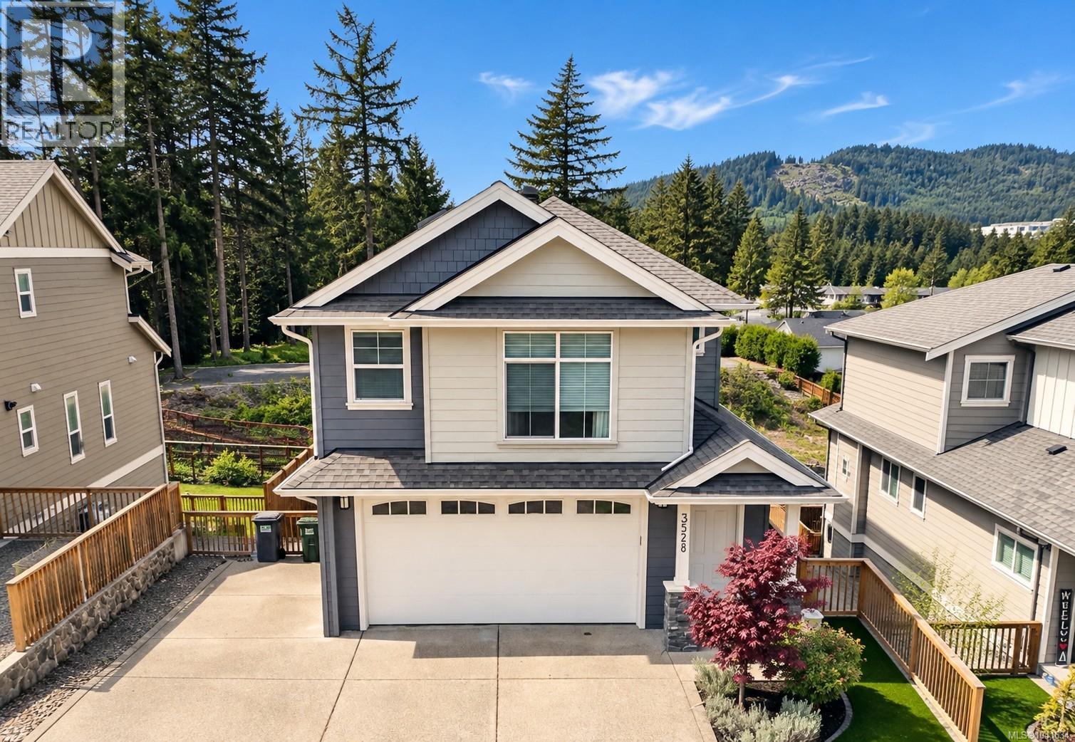 Property for sale at 3528 Honeycrisp Ave