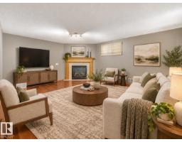 1271 Ormsby Ln Nw, Edmonton, AB T5T6G9 Photo 11