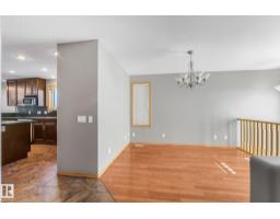 1271 Ormsby Ln Nw, Edmonton, AB T5T6G9 Photo 16
