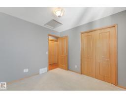1271 Ormsby Ln Nw, Edmonton, AB T5T6G9 Photo 35