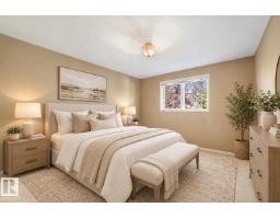 1271 Ormsby Ln Nw, Edmonton, AB T5T6G9 Photo 7