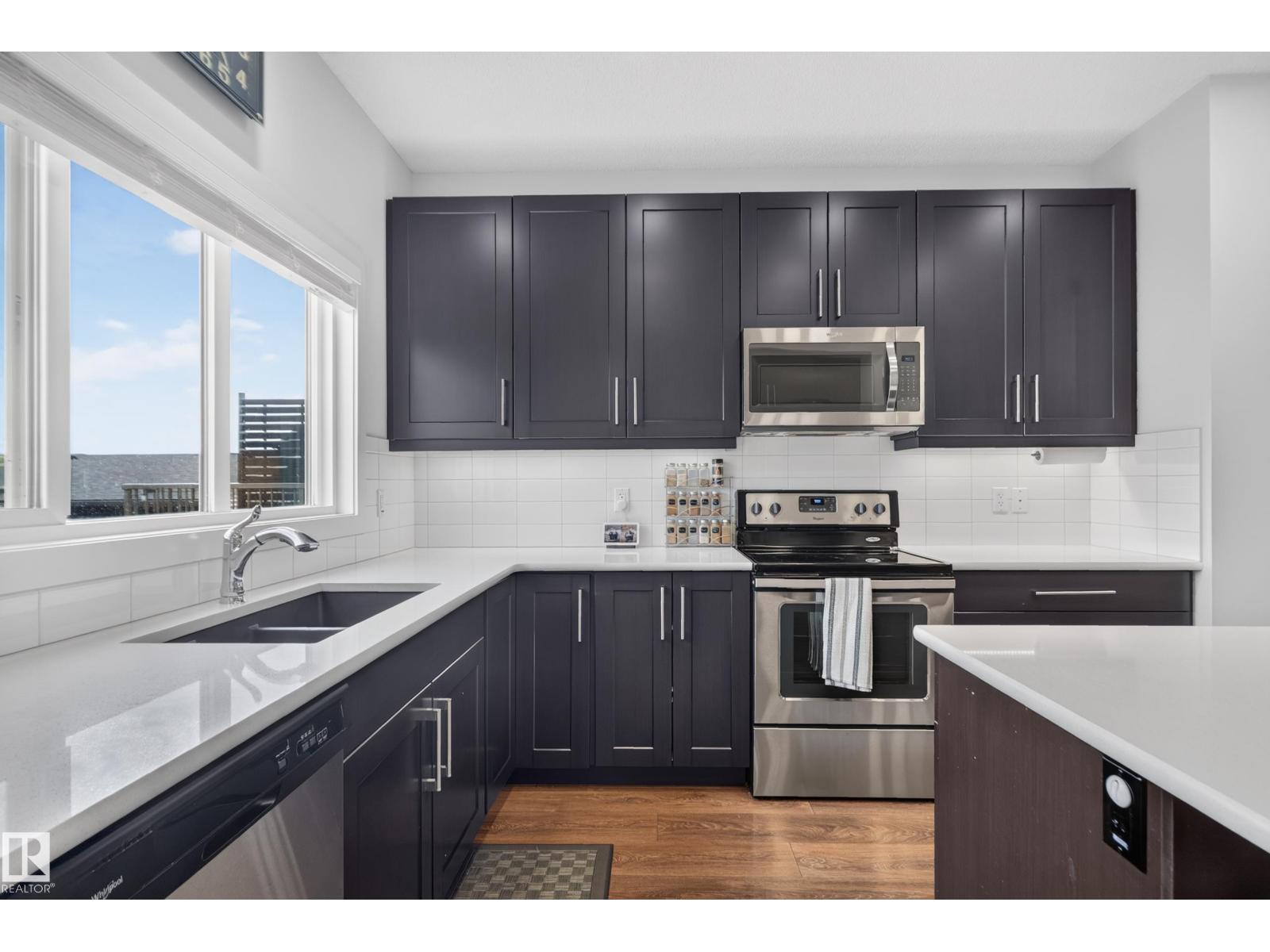 325 HAWKS RIDGE BV NW photo 16