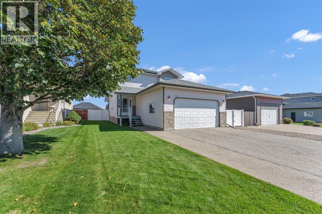 2459 7 Avenue NE, Medicine Hat, Alberta, T1C1Y5