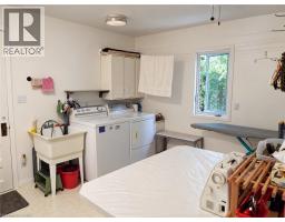 1575 Concession 10 Road, Holyrood, ON N0G2B0 Photo 24