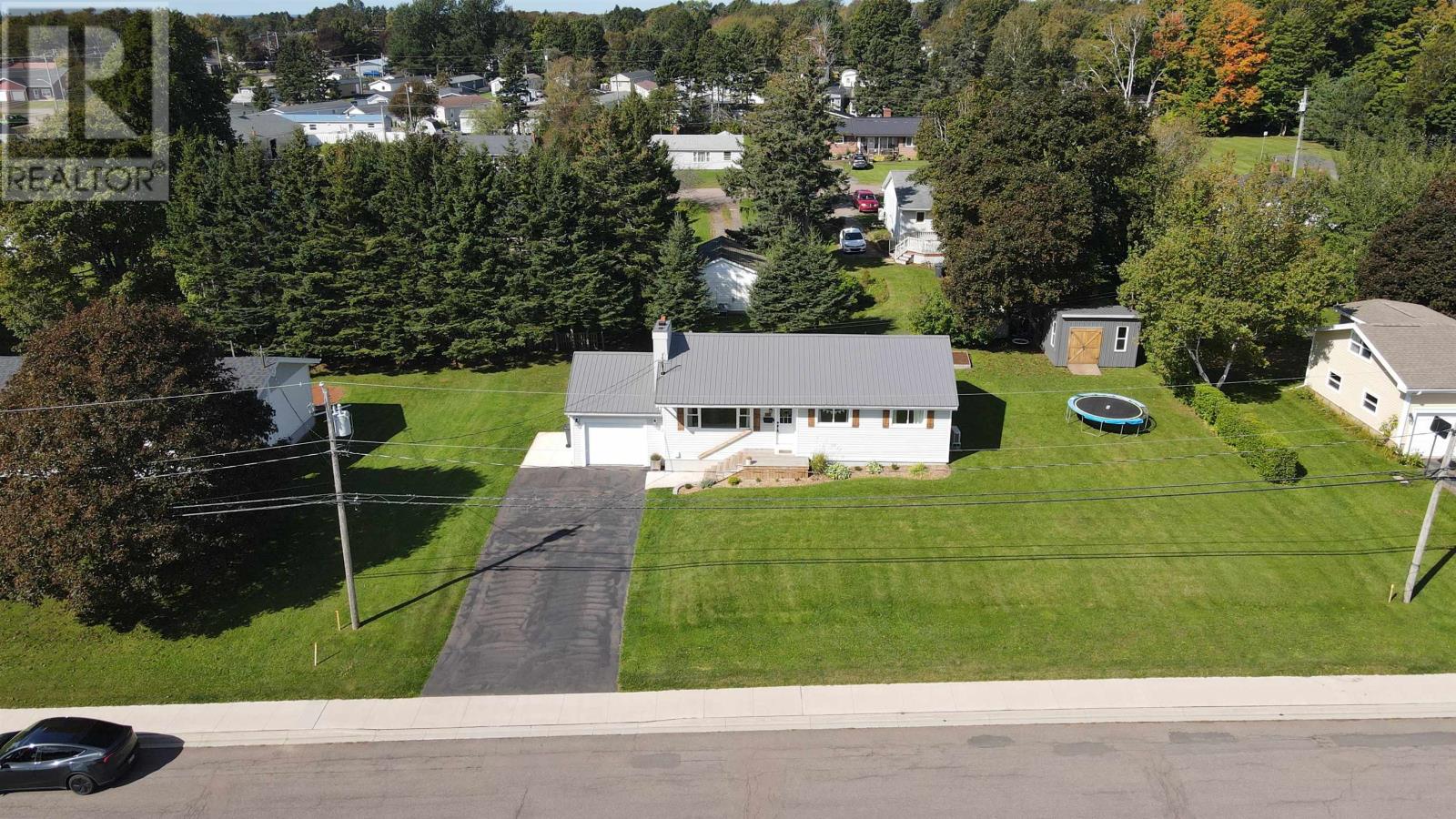 26 Macdougall Drive, Summerside, Prince Edward Island, C1N5E5, Summerside, Prince Edward Island — photo 4 of 5