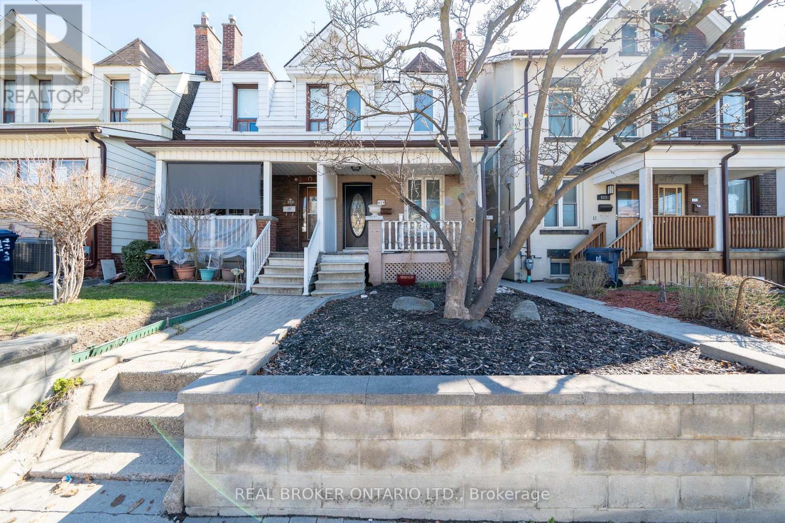 Photo of 419 Ossington Avenue