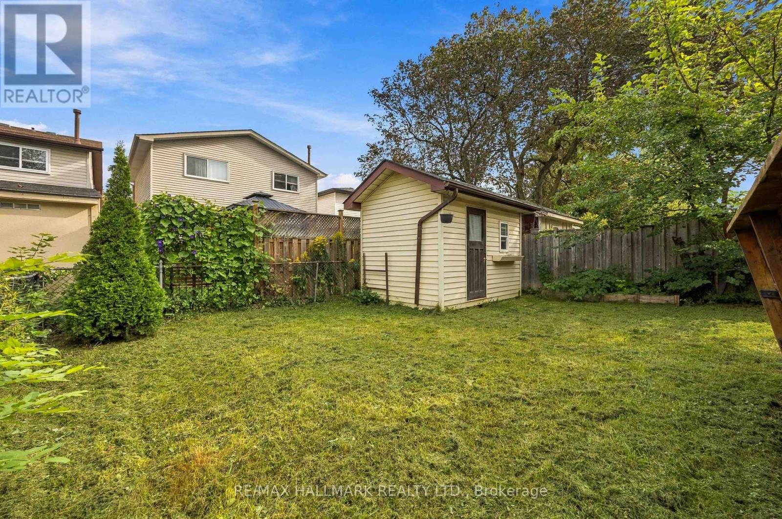 516 CREEKVIEW CIRCLE - 39