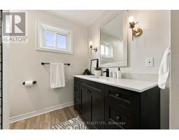 516 Creekview Circle, Pickering, ON L1W2Z6 Photo 29