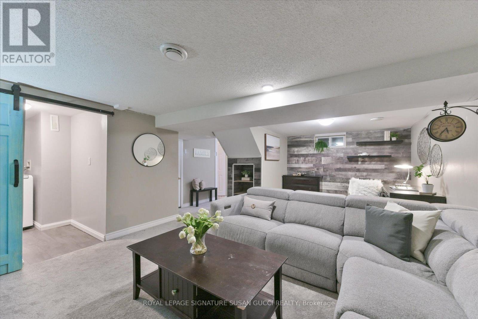 29 TOPHAM ROAD - 26
