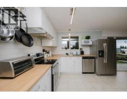 1405 Velvet Road, Gibsons, BC V0N1V0 Photo 24