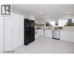 1405 Velvet Road, Gibsons, BC V0N1V0 Photo 6