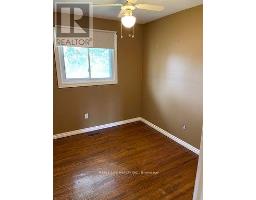 886 Srigley Street, Newmarket, ON L3Y1X7 Photo 8
