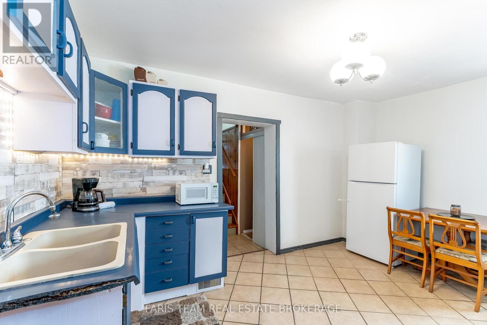 390 MILDRED STREET - Image 4