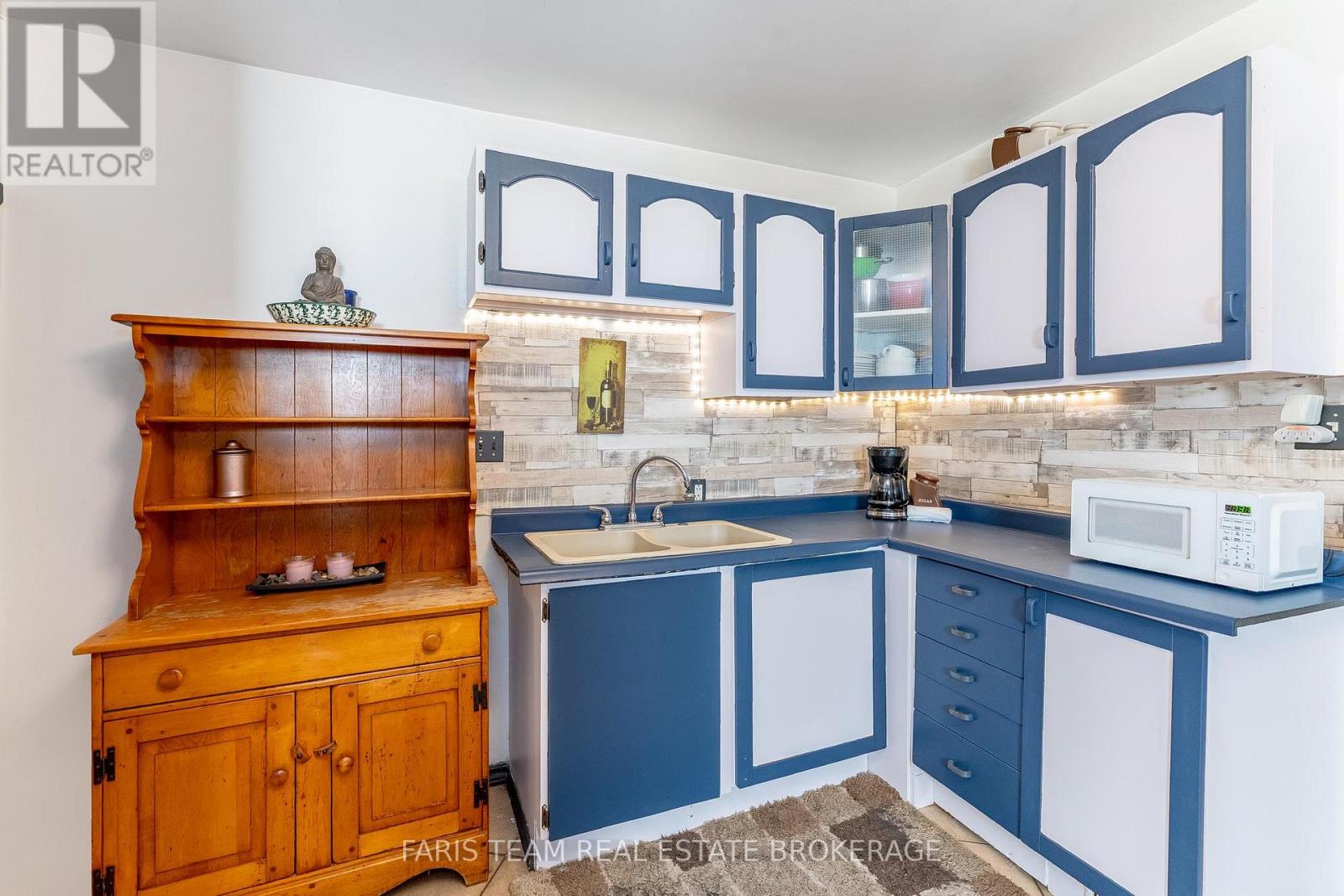 390 MILDRED STREET - 6