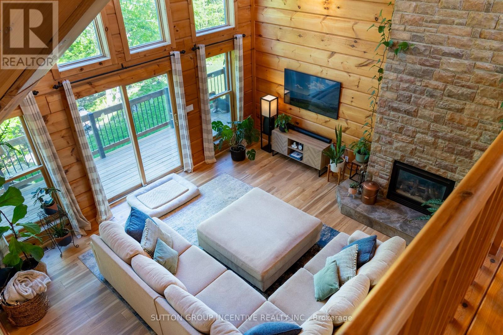 17 BRIDLE PATH - Image 24