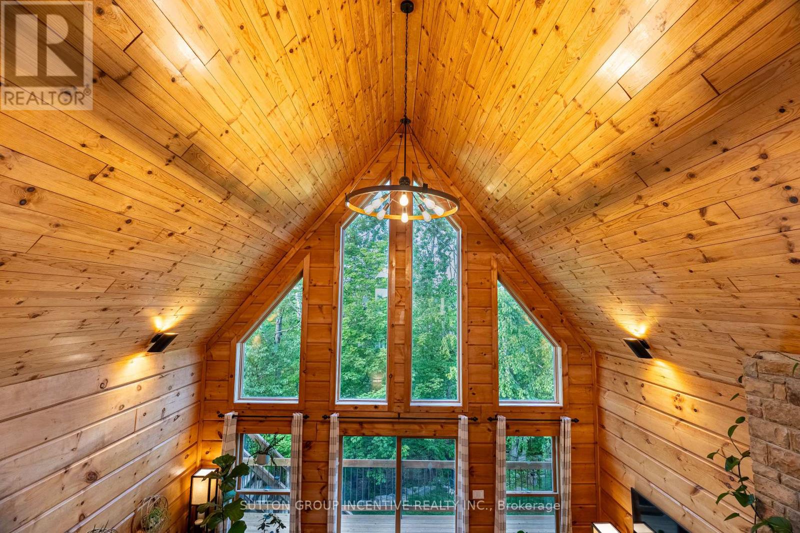 17 BRIDLE PATH - Image 34
