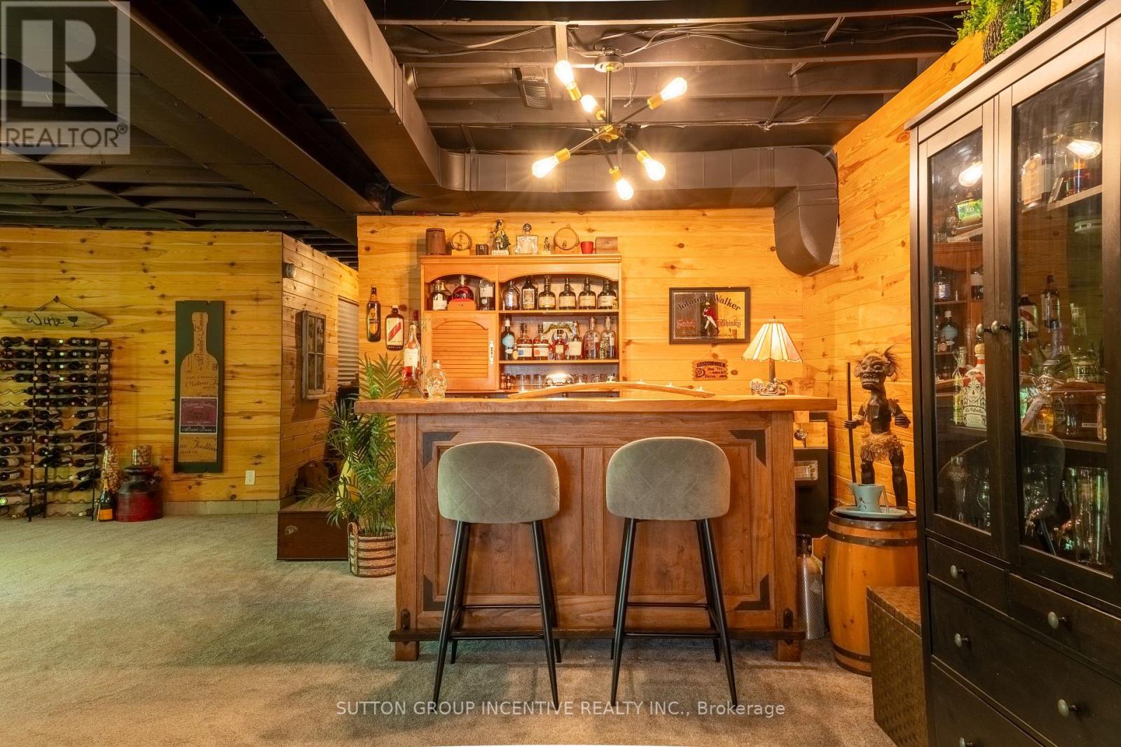 17 BRIDLE PATH - Image 40