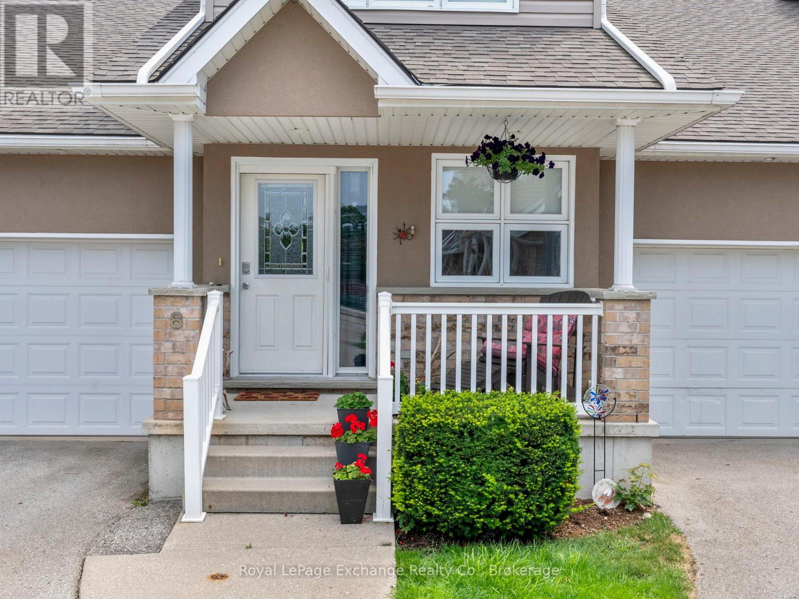 #8 433 Queen Street, Kincardine, Ontario, N2Z0A2, Kincardine, Ontario — photo 2 of 5