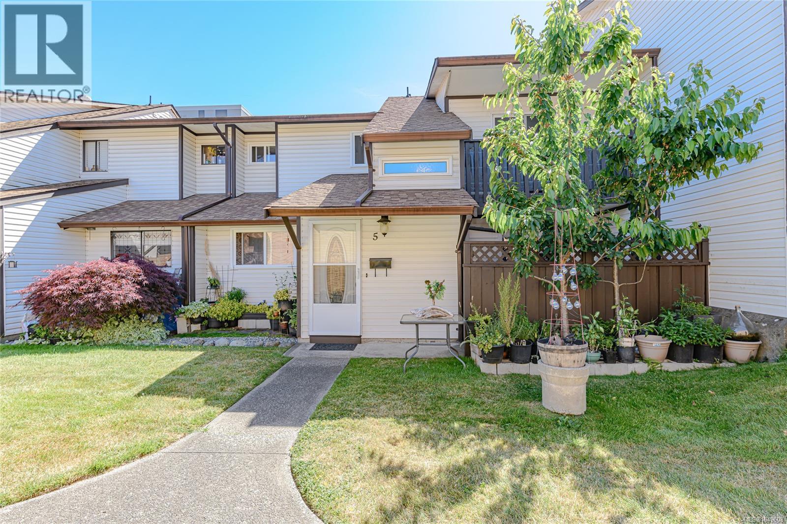 #5 1506 ADMIRALS Rd - 16