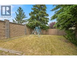 119 Strathbury Bay Sw, Calgary, AB T3H1N3 Photo 33