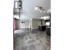 Living room - 235 Rachel Crescent Unit# C, Kitchener, ON N2R0E2 Photo 7