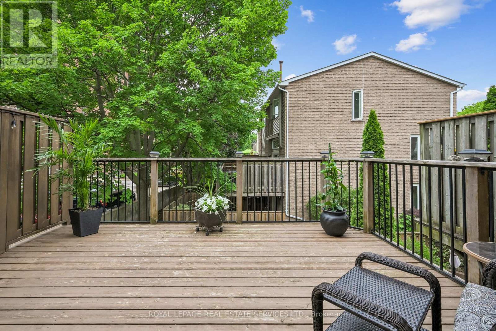 Photo of 1 - 2222 MARINE DRIVE