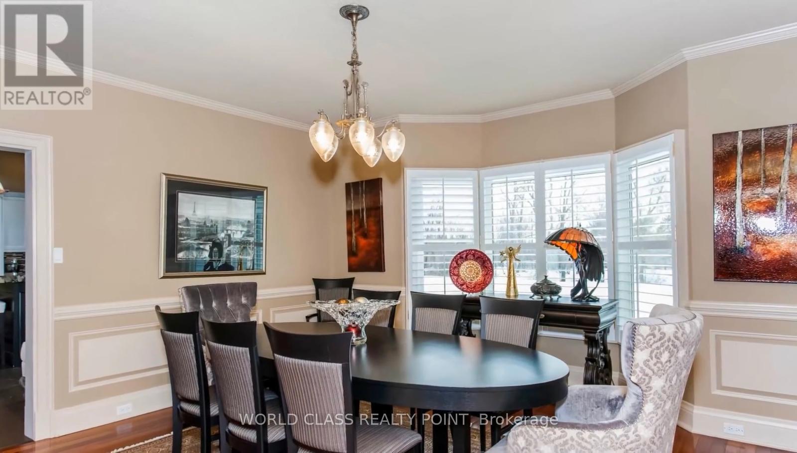 155 MEADOWLAND CRESCENT - 13