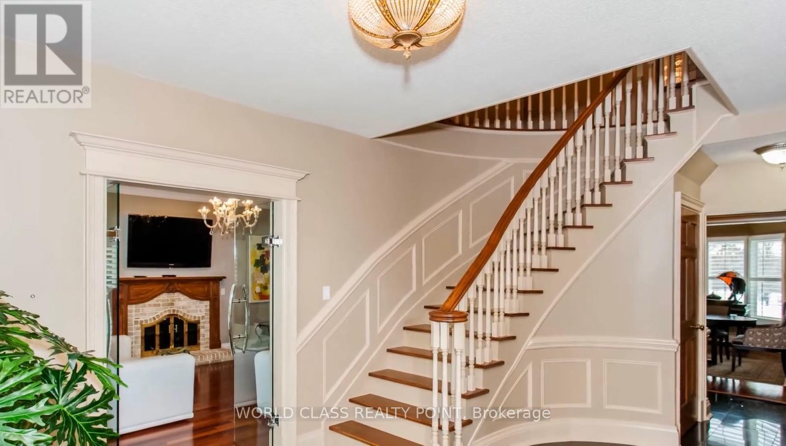 155 MEADOWLAND CRESCENT - 15