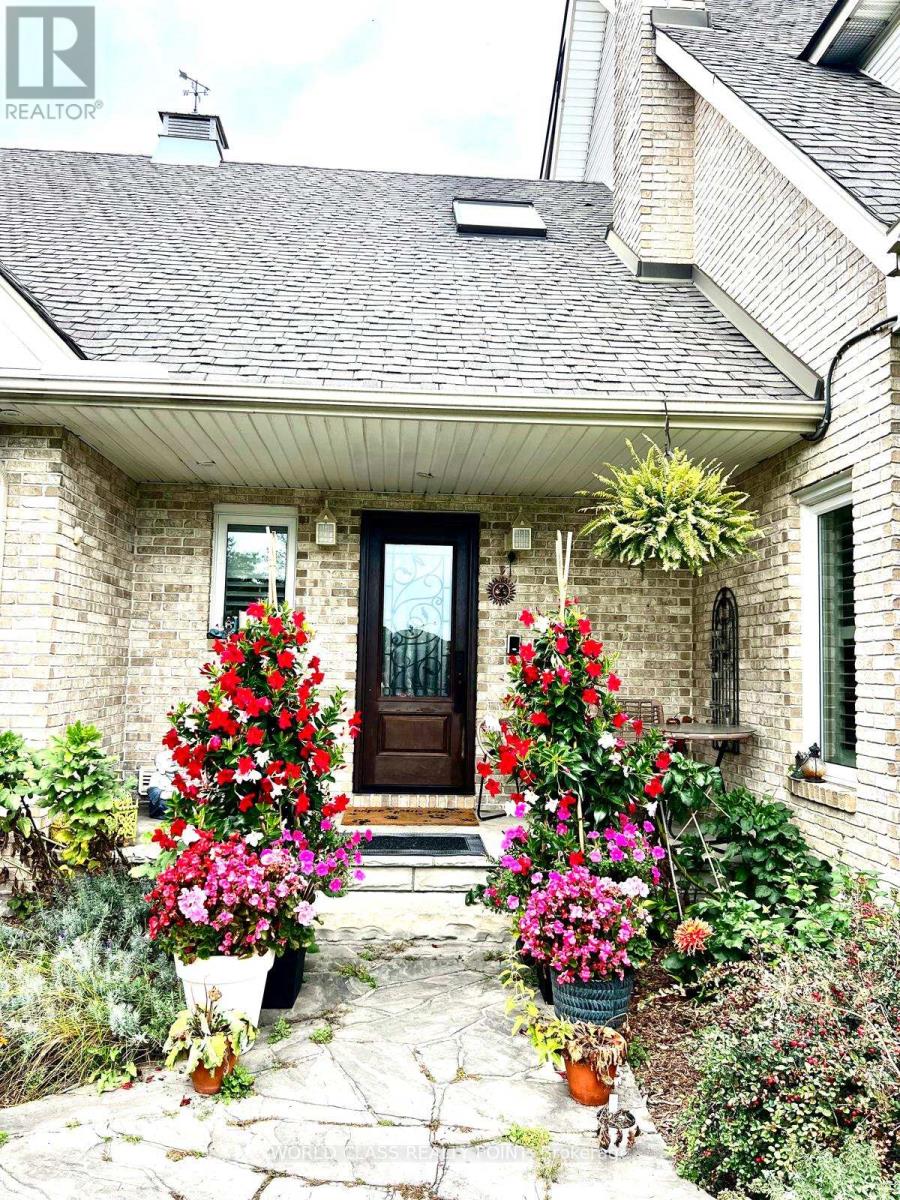 Photo of 155 MEADOWLAND CRESCENT