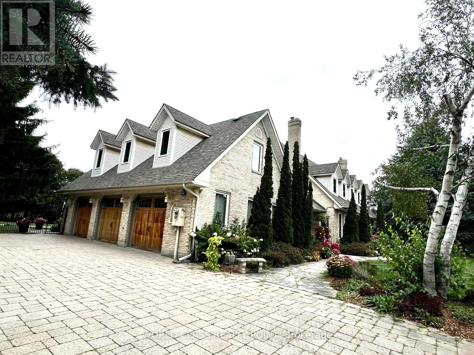 Photo of 155 MEADOWLAND CRESCENT