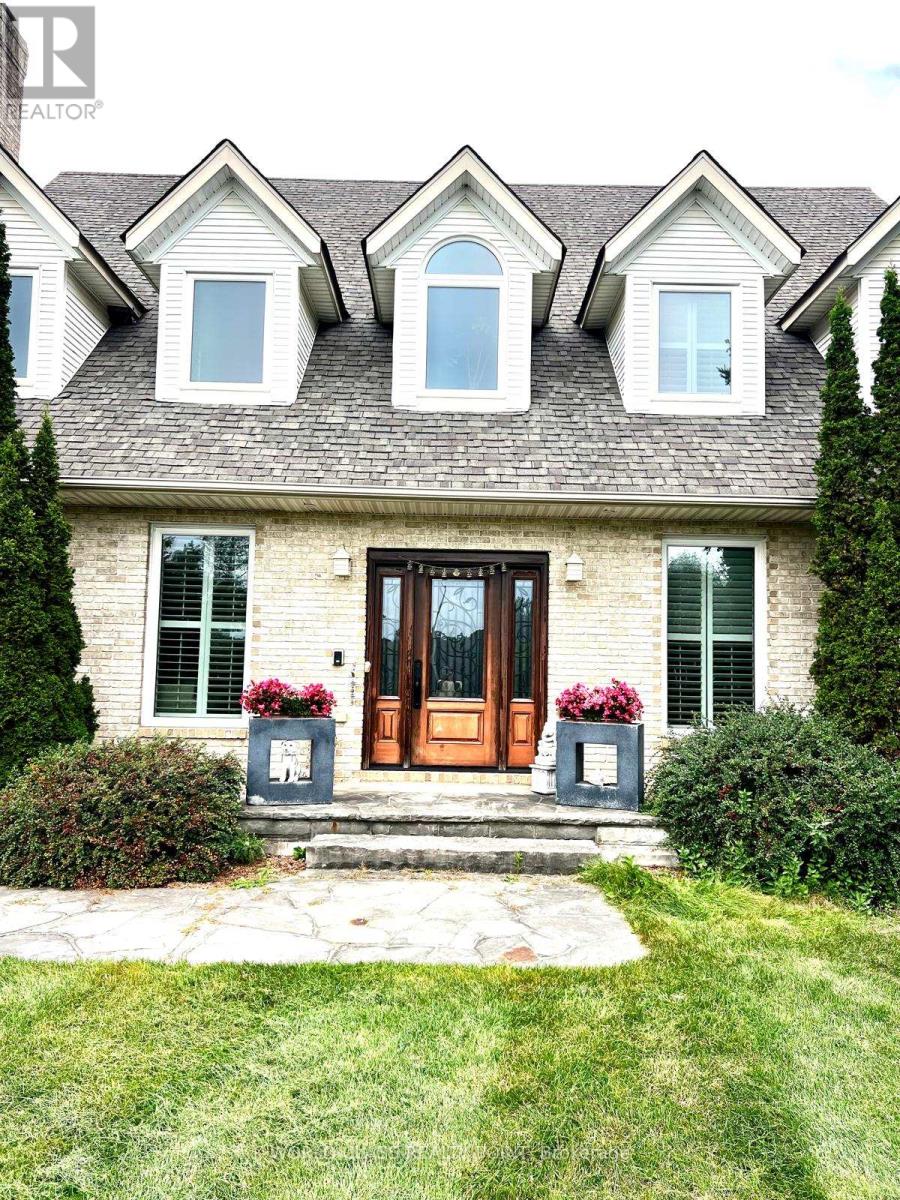Photo of 155 MEADOWLAND CRESCENT
