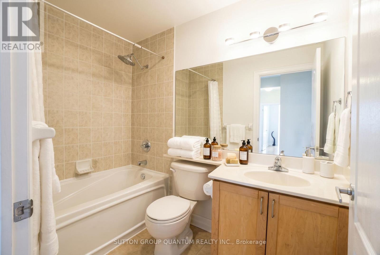 #2705 1 ELM DRIVE W - 17