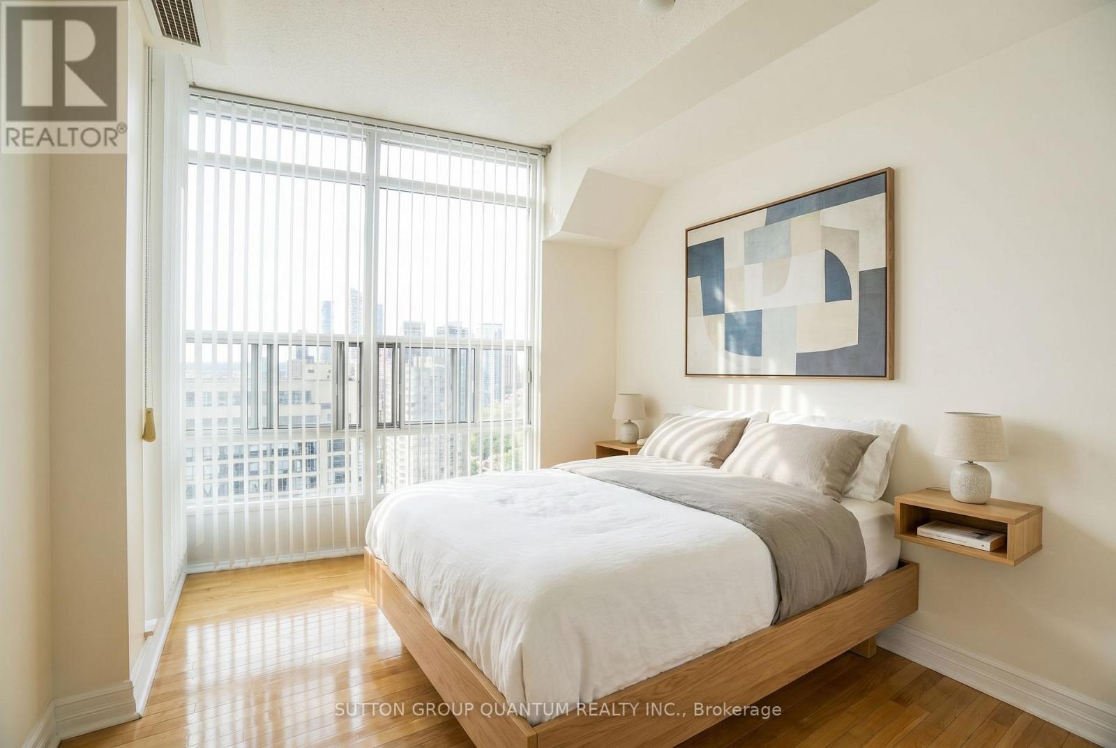 #2705 1 ELM DRIVE W - 19